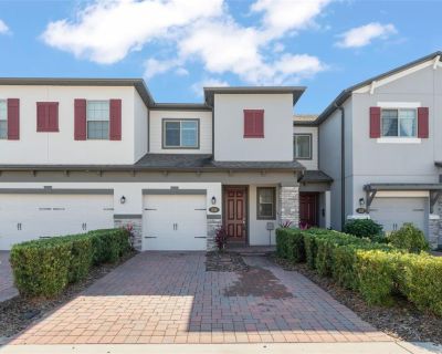 3 Bedroom 2BA 1839 ft Townhouse For Sale in Sanford, FL