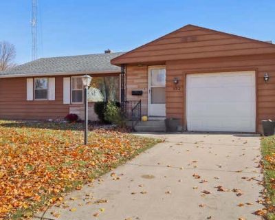 3 Bedroom 2BA 1521 ft Single Family Home For Sale in JEFFERSON, WI