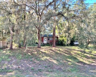 1 Bedroom 1BA 700 ft Single Family House For Sale in New Port Richey, FL