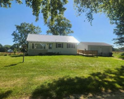 2 Bedroom 1BA 936 ft Single Family Home For Sale in LAMONT, IA