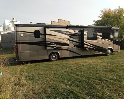 2016 Newmar Ventana LE 4002