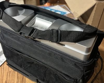 JOHN DEERE 12 volt cooler