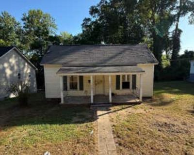 2 Bedroom 1BA 816 ft Single Family Home For Sale in WOODRUFF, SC