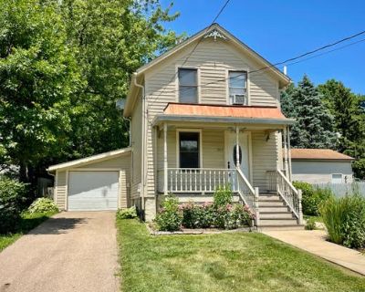 3 Bedroom 1BA 1094 ft Single Family Home For Sale in ELBURN, IL