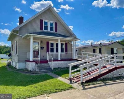 2 Bedroom 2BA 704 ft Single Family Home For Sale in LEWISTOWN, PA