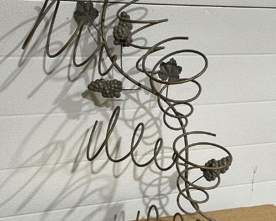 Wall mounted wine rack