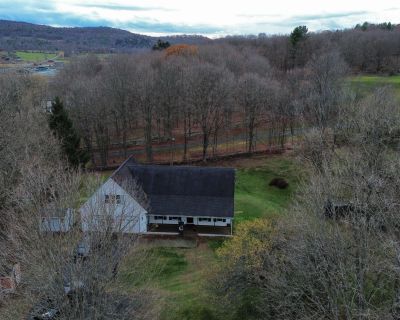 3 Bedroom 3BA 2200 ft Single Family House For Sale in Middle Granville, NY
