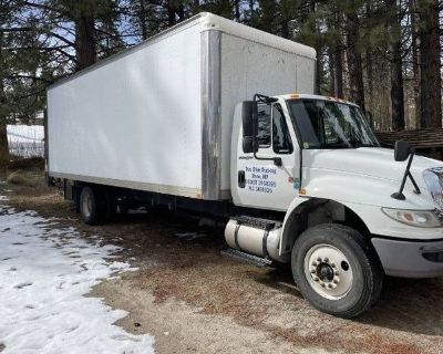 2014 International Durastar 4400 BOX Truck