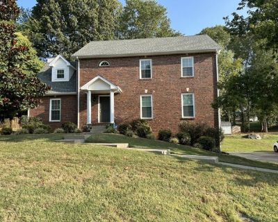 4 Bedroom 2.5BA 2537 ft Springs For Sale in Clarksville, Tennessee