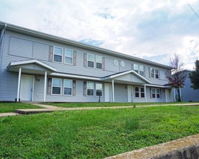 2 Bedroom 1.5BA Apartment For Rent in St. Robert, MO