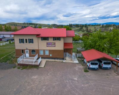 2442 ft Commercial Property For Rent in Montana City, MT