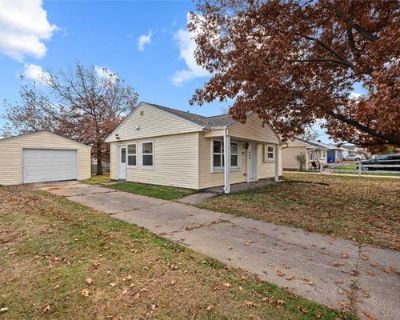 2 Bedroom 1BA 768 ft Single Family Home For Sale in CEDAR RAPIDS, IA