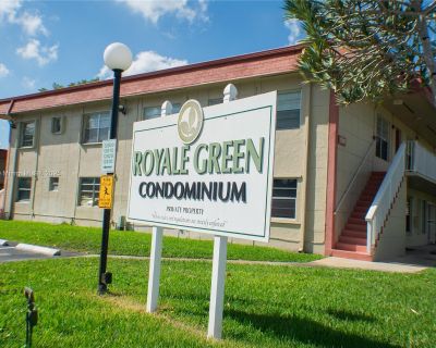 3 Bedroom 1BA 952 ft Apartment For Rent in Miami, FL