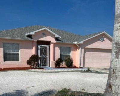 Fantastic Florida Home for Rent in the Gardens of Gulf Cove!