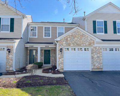 2 Bedroom 1BA 1049 ft Townhouse For Sale in Plainfield, IL