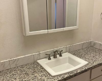 Unfurnished Room for Rent - Master bedroom available