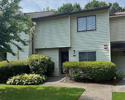 3 Bedroom 3BA 1396 ft Pet-Friendly Condo For Rent in Lawrenceville, GA