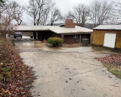 4 Bedroom 3BA 1514 ft Pet-Friendly Apartment For Rent in Pettit, OK