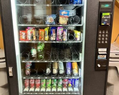 AMS Automated Merchandising Systems Snack and Drink Combo Vending Machine For Sale in Georgia!