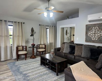 14 Noxen Road. Property for Rent in Harveys Lake, PA for $21,600 with 3 bedrooms and 2 full baths, 1 half bath. This property is 1,200 square feet.. Experience contemporary lakeside living in this fully renovated 3-bedroom home. Featuring beautiful granite countertops, an enclosed glass shower with porcelain tile, and stunning lake views. The open layout, modern finishes, and full suite of appl...