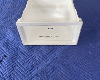 Genuine LG refrigerator Tray Drawer Assy.  Part# MJS627726