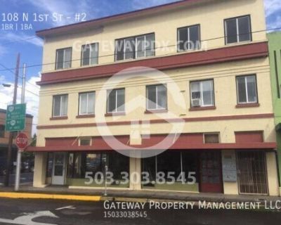 1 Bedroom 1BA Pet-Friendly Townhouse For Rent in Silverton, OR