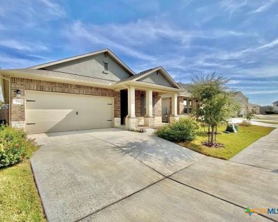 4 Bedroom 2BA 1843 ft Single Family House For Rent in Leander, TX