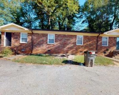 2 Bedroom 1BA 0 ft Pet-Friendly Apartment For Rent in Sans Souci, SC