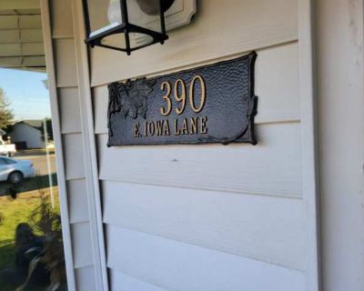 3 Bedroom 1BA 1150 ft Pet-Friendly Apartment For Rent in Hayden, ID