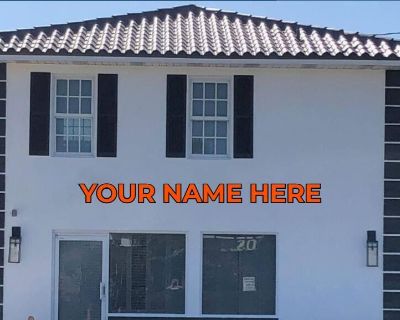 N Federal Highway. Prime 1186sf live/work space located on North Federal Highway in Delray Beach; 40,000+ vehicles daily, minutes from Atlantic Avenue. Prominent building signage delivers unmatched visibility along the most traveled north-south corridor east of I-95.****Ground floor:** Two private offices, lobby, kitchenette, and full bathroom with sleek, modern finishes. Ideal for professional...