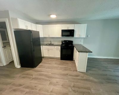 2 Bedroom 1.5BA 924 ft Pet-Friendly Apartment For Rent in Waterbury, CT