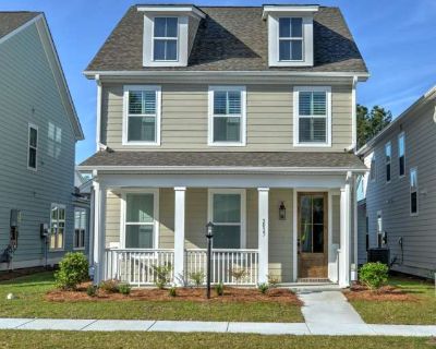 4 Bedroom 3.5BA 2100 ft Pet-Friendly Apartment For Rent in Charleston, SC