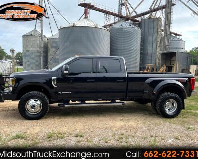 2019 Ford Super Duty F-350 DRW LARIAT 4WD Crew Cab 8' Box