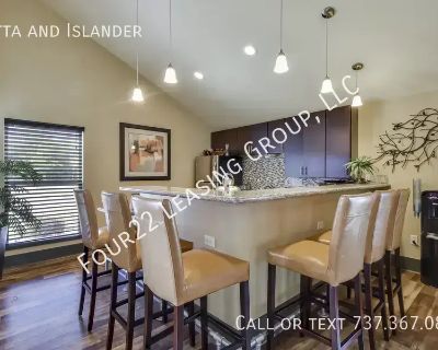 5001 Convict Hill Rd. Great Value! Community Amenities: Swimming Pool Poolside Cabana Landscaped Courtyards Dog Park BBQ/Picnic Pavilion Basketball Court Community Access to Violet Crown Trail Free Bike Rentals Walking Trail to Hampton Branch Library Community Lounge & Coffee Bar Laundry Facilities On-Site Management On-Site Maintenance Online Services Apartment Amenities: Wood Style Flooring P...