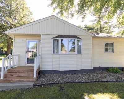 Grand Ave, Albert Lea, Home For Sale