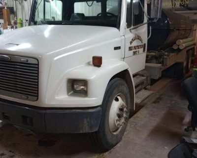 2001 Freightliner Water truck For sale