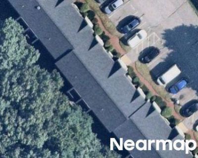 2 Bed 1.0 Bath Preforeclosure Property in Lowell, MA 01850 - Aiken Ave Apt 7