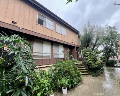 2 Bedroom 1BA 1079 ft Condo For Sale in Van Nuys, CA