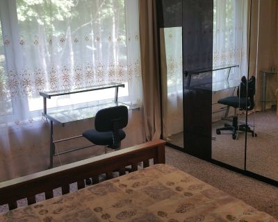 1 Bedroom 1BA 300 ft Furnished Apartment For Rent in Etobicoke, Ontario