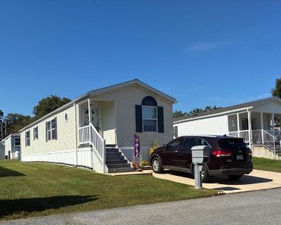 2 Bedroom 2BA 960 ft Single Family House For Sale in Middle River, MD