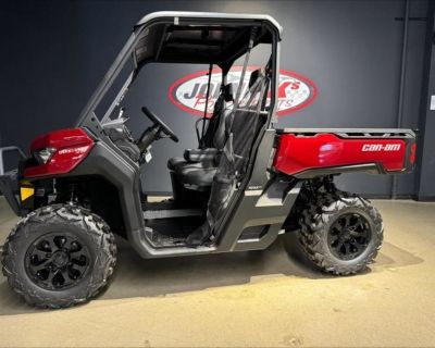 2024 Can-Am Defender XT HD10