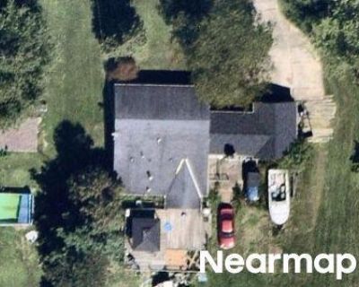 4 Bed 1.0 Bath Foreclosure Property in Streetsboro, OH 44241 - Edmond Dr