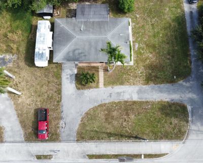 3340 S Jog Road. Property for Rent in Greenacres, FL for $3,450 with 2 bedrooms and 2 full baths. This 1,060 square foot property was built in 1971.. ''NO HOA'' Great location for this 1/4 acre Corner Lot with 2 Bed 2 Bath 1 car garage. Great open floor plan with Kitchen overlooking the Living room with nice size patio on the west side of the house. Great location on Jog Rd, perfect for some on...