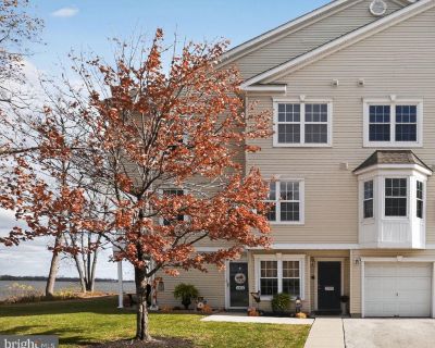 3 Bedroom 2BA 1549 ft Condo For Sale in Palmyra, NJ