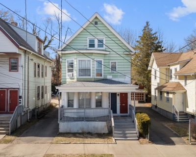 5 Bedroom 3BA 2304 ft Multi-Family For Sale in New Haven, CT