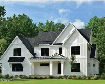4 Bedroom 4BA 2850 ft Single Family Home For Sale in MILTON, NY