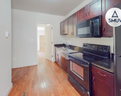 2 Bedroom 2BA Pet-Friendly Townhouse For Rent in Baltimore, MD