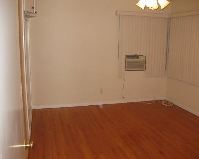 Total rooms: 2. Deposit: $950.00 * Utilities included?: Yes * Fees apply?: No. References required. Females preferred. Non-smoking. Not for couples. Age preference: 25 - 65. Furnishings: Unfurnished * Parking: No * Garage: No * Yard/patio: No * Balcony/roof terrace: Yes * Disabled access: No * Living room: shared * Broadband included: Yes. Availability Available Nov 29 2025 Minimum term None Ma...