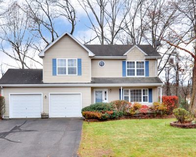 3 Bedroom 1BA 1484 ft Single Family House For Sale in Windsor, CT