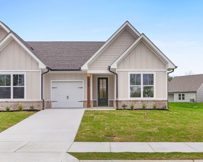 2 Bedroom 2BA 1364 ft Townhouse For Sale in Ooltewah, TN